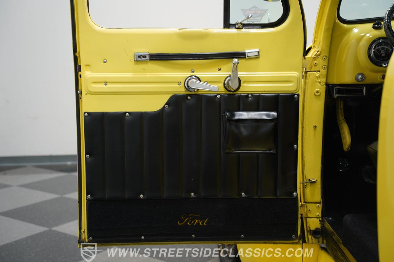 1952 Ford F-1