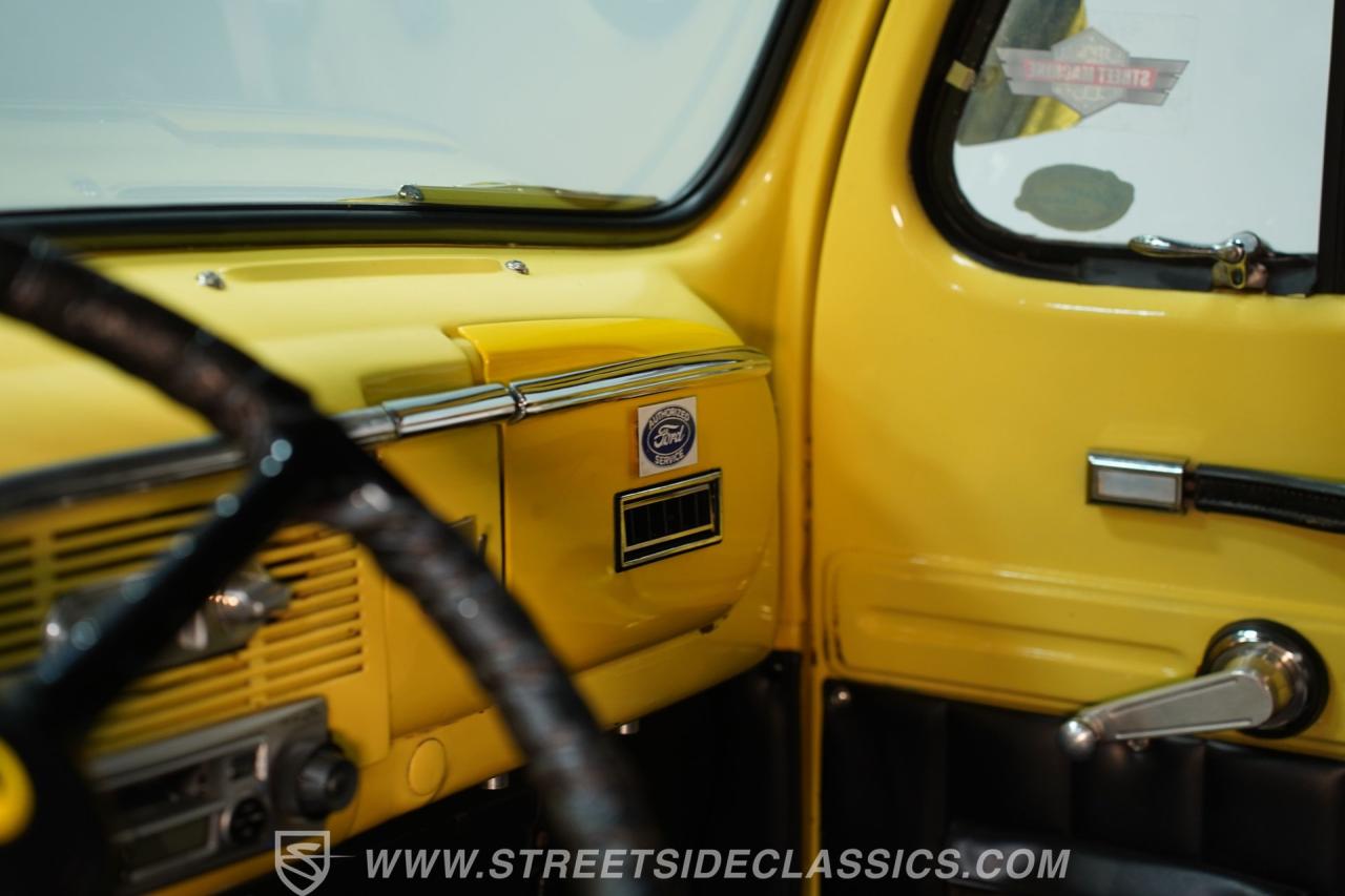 1952 Ford F-1