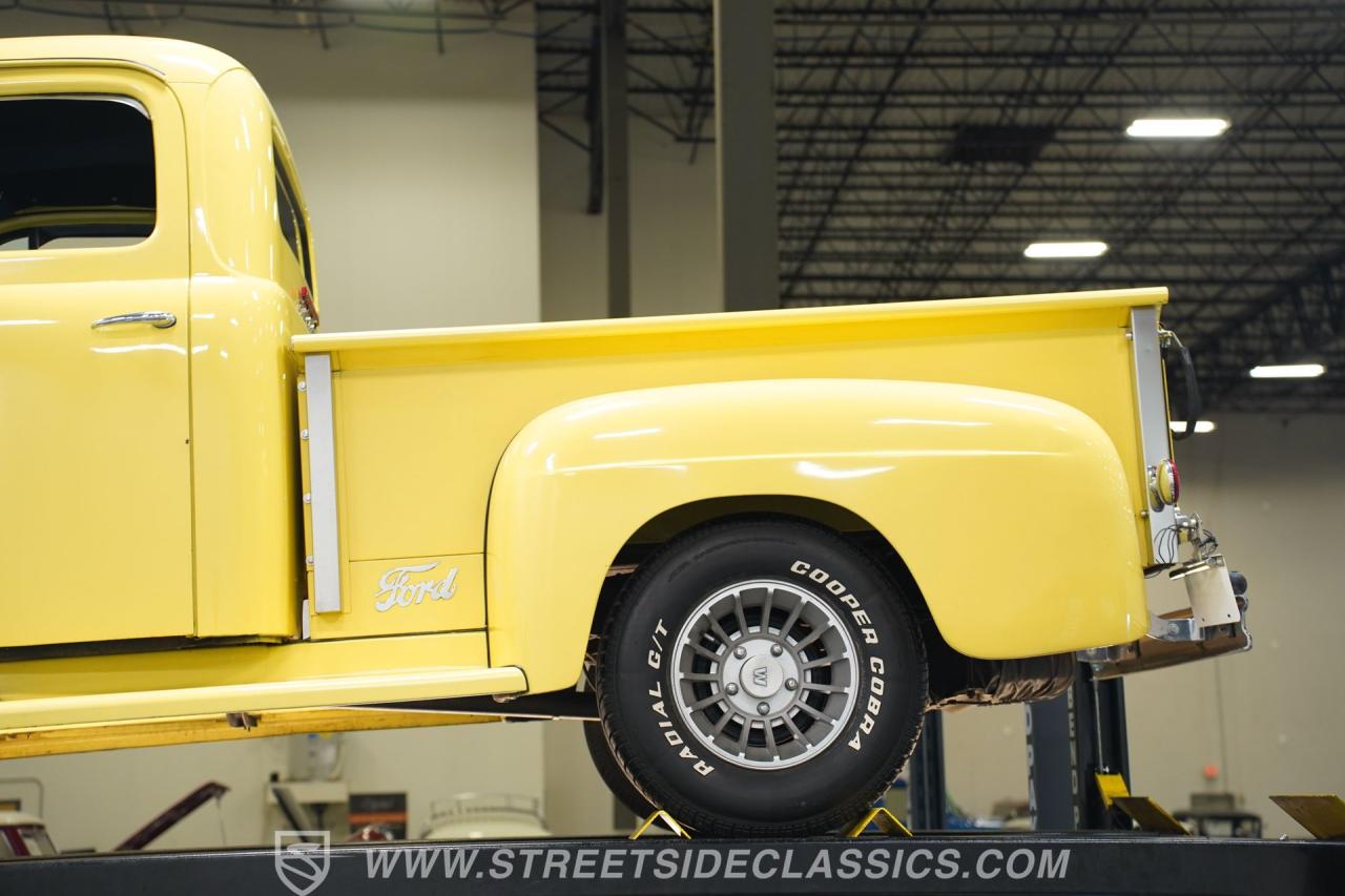 1952 Ford F-1