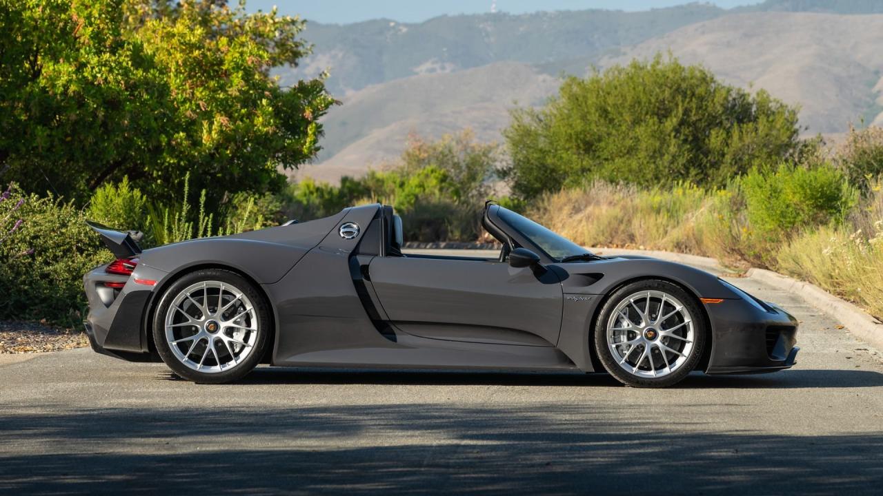 2015 Porsche 918 Spyder