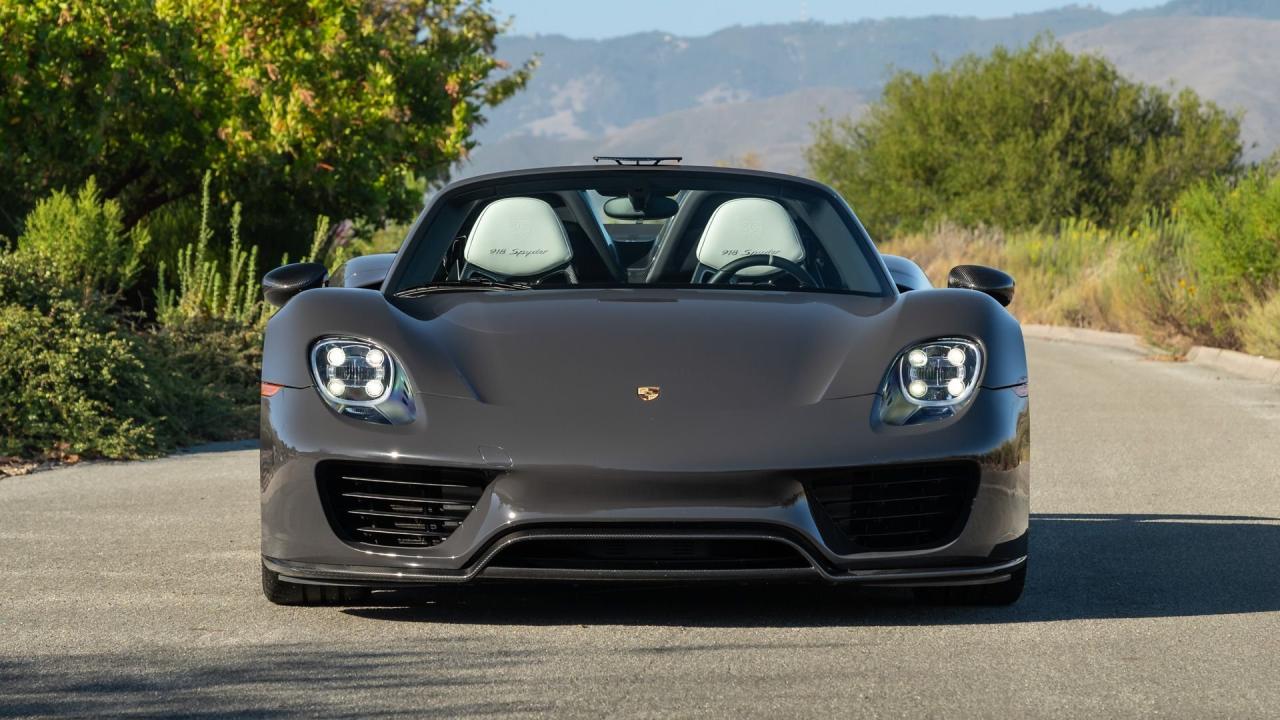 2015 Porsche 918 Spyder