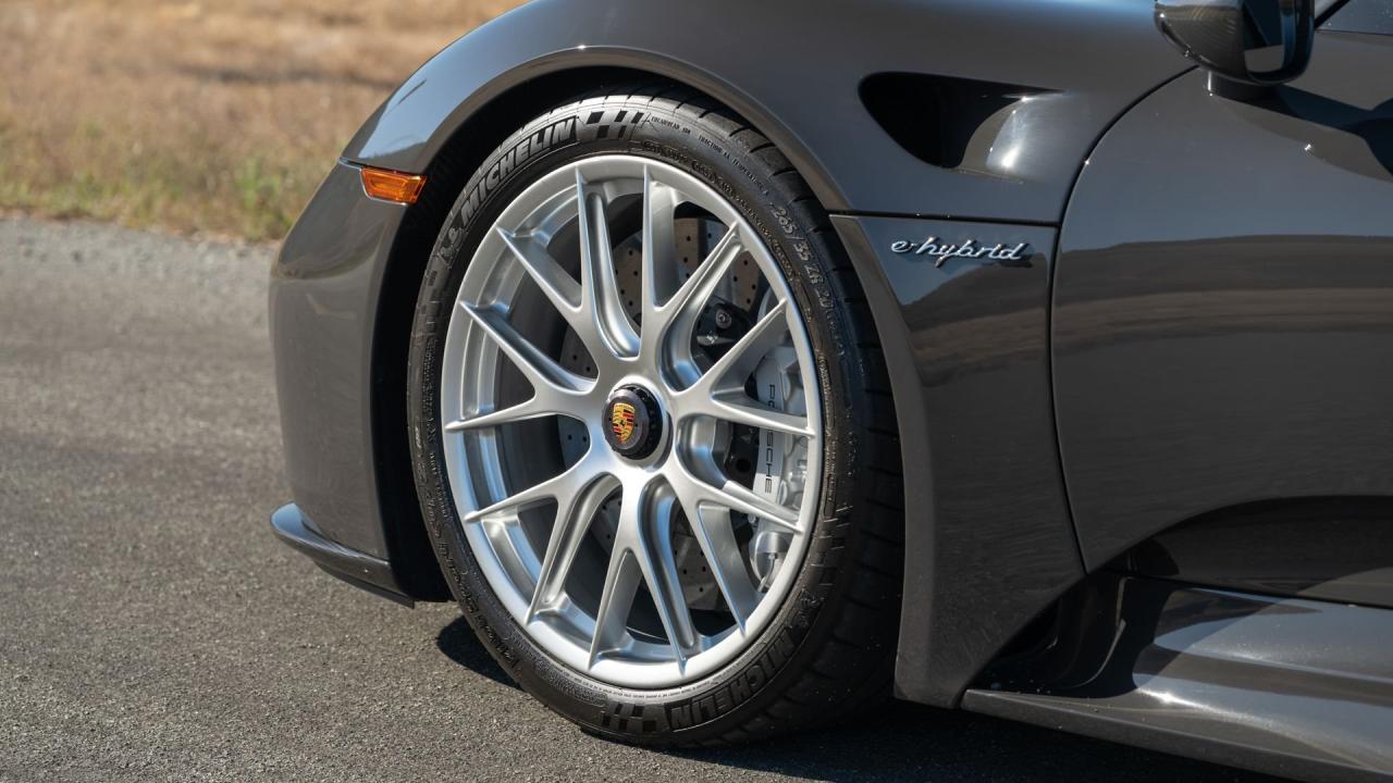 2015 Porsche 918 Spyder