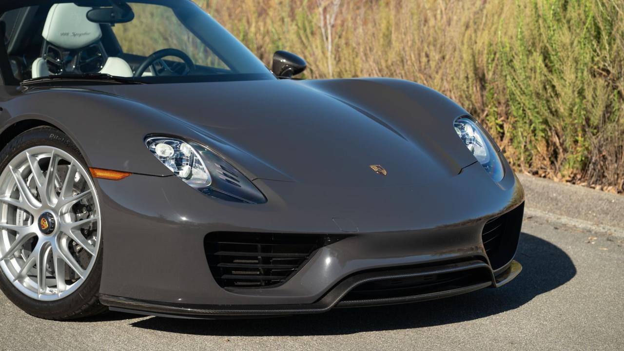 2015 Porsche 918 Spyder