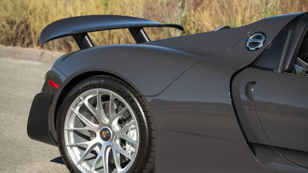 2015 Porsche 918 Spyder