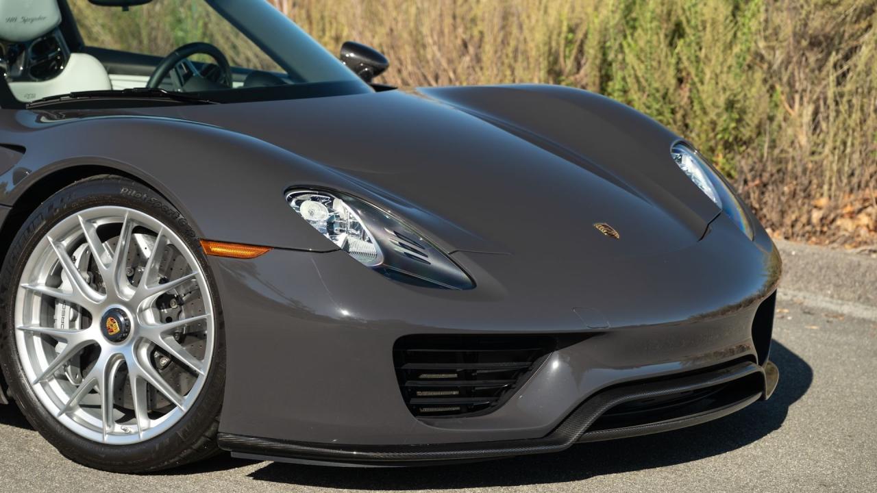 2015 Porsche 918 Spyder