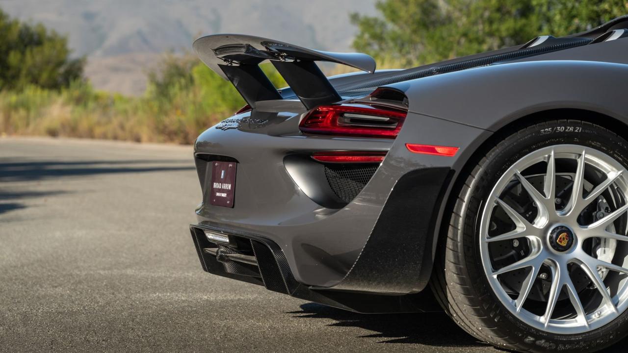 2015 Porsche 918 Spyder