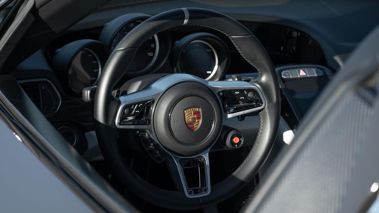 2015 Porsche 918 Spyder