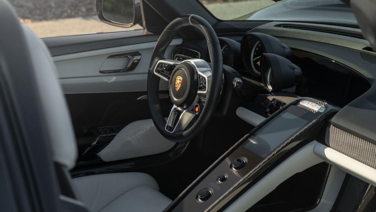 2015 Porsche 918 Spyder