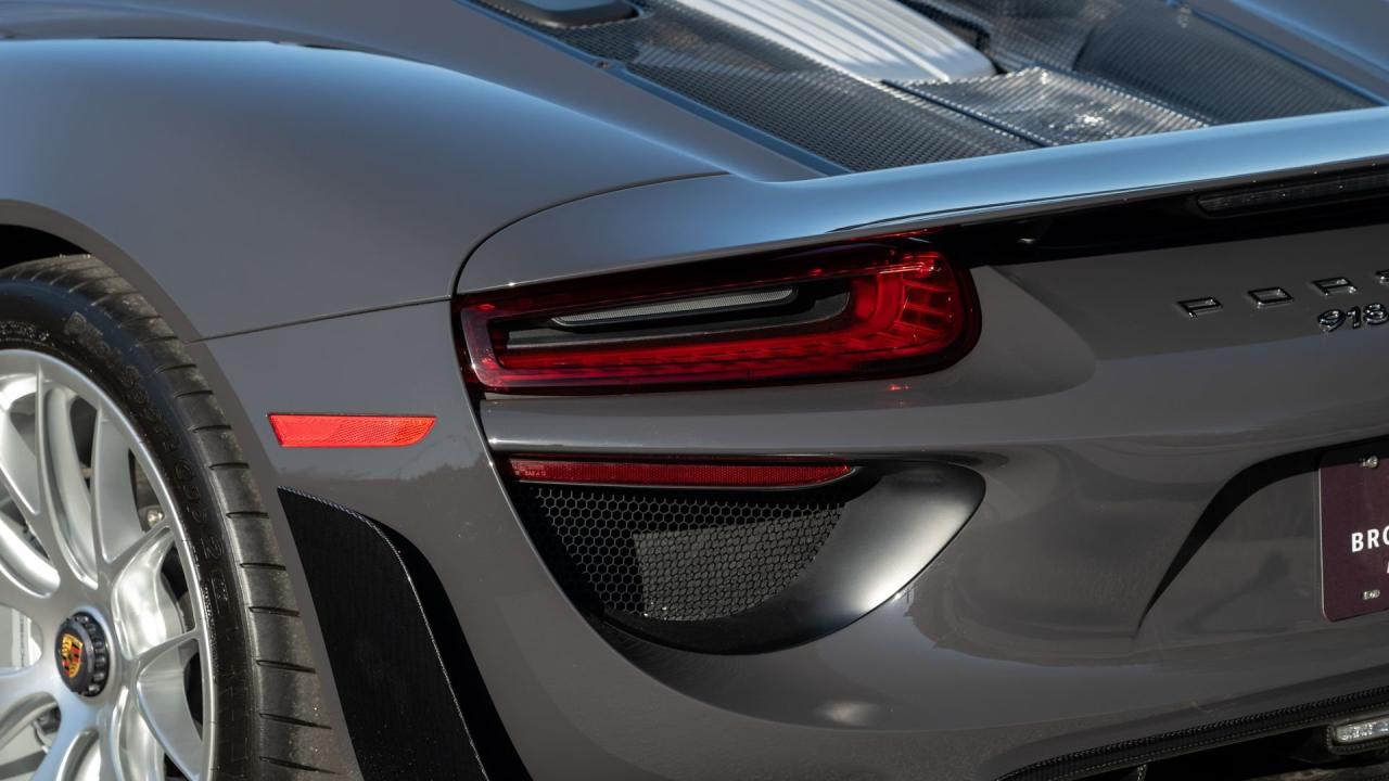 2015 Porsche 918 Spyder