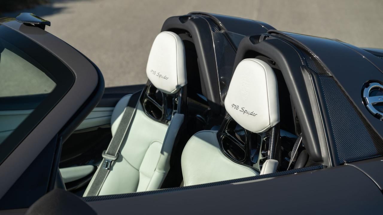 2015 Porsche 918 Spyder