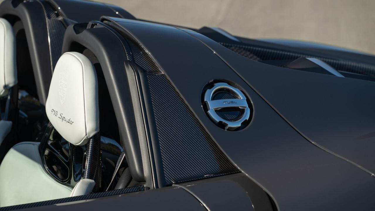 2015 Porsche 918 Spyder