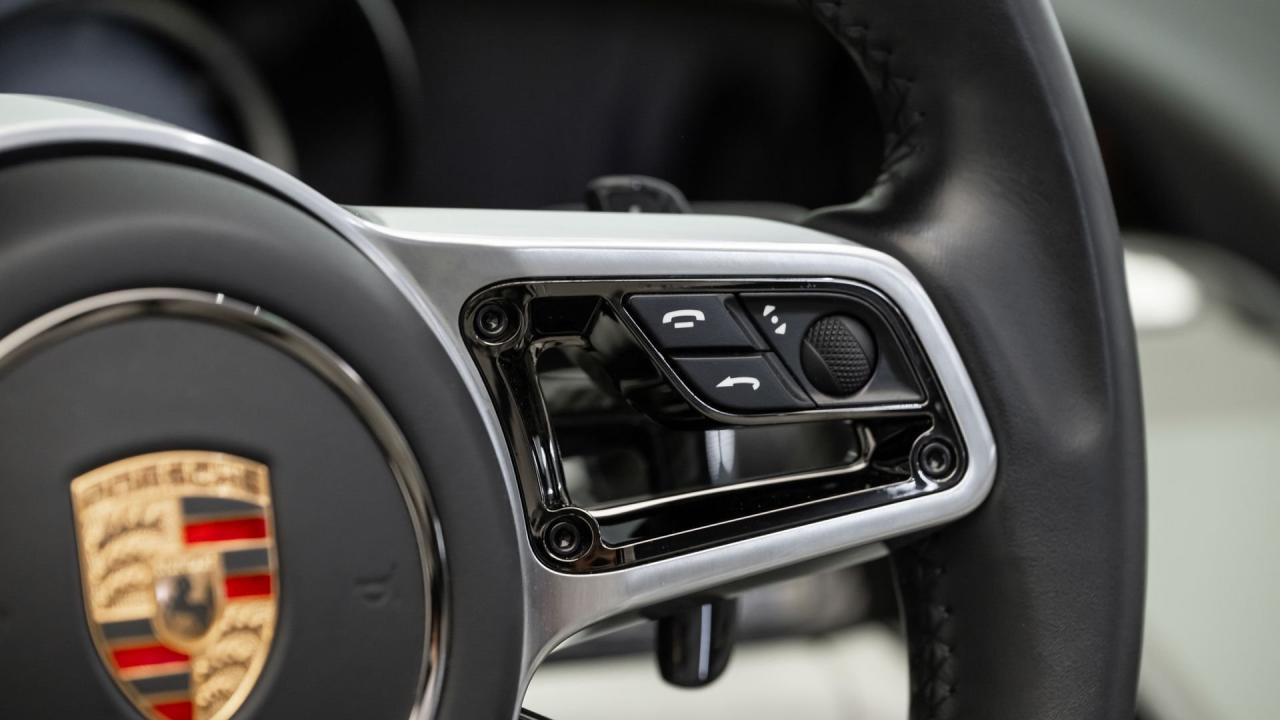 2015 Porsche 918 Spyder