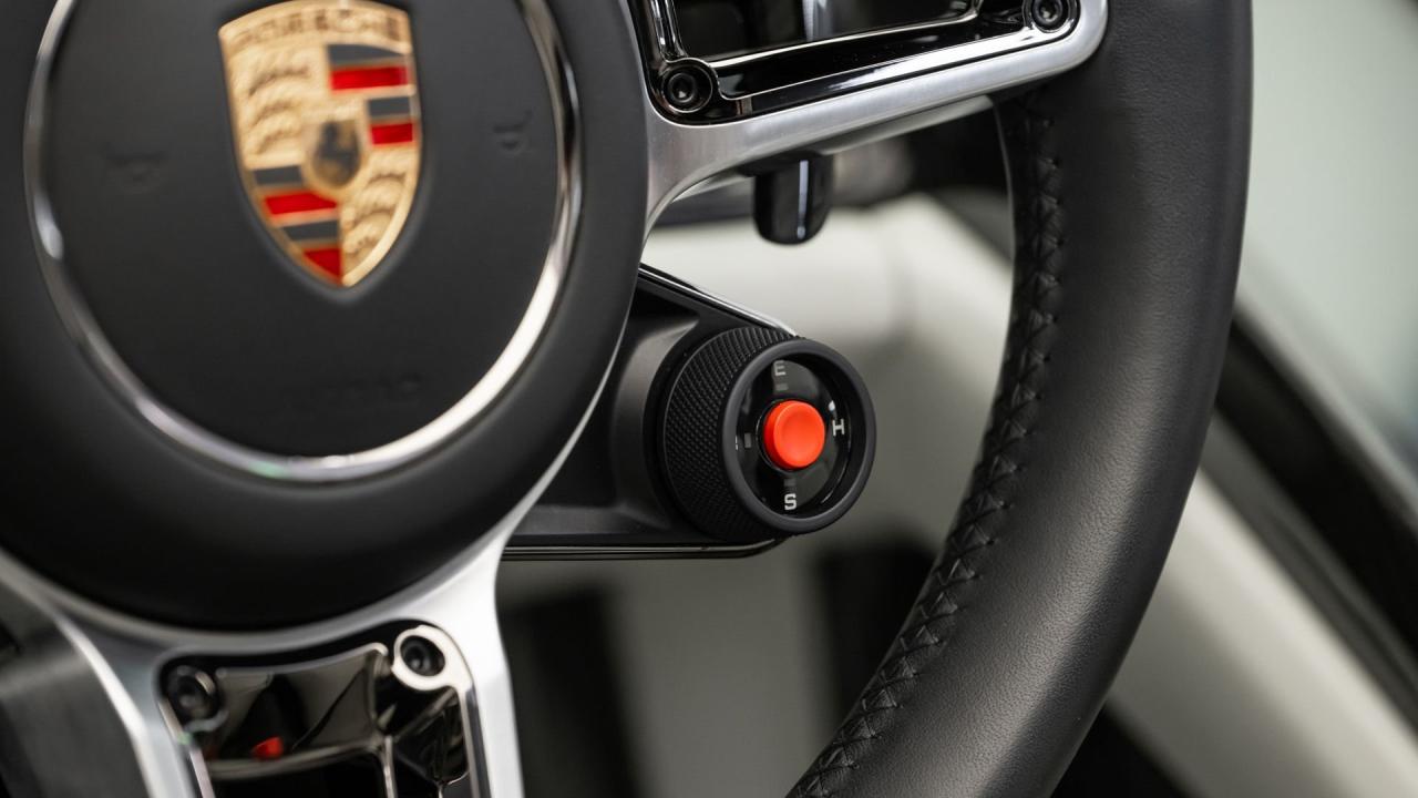 2015 Porsche 918 Spyder