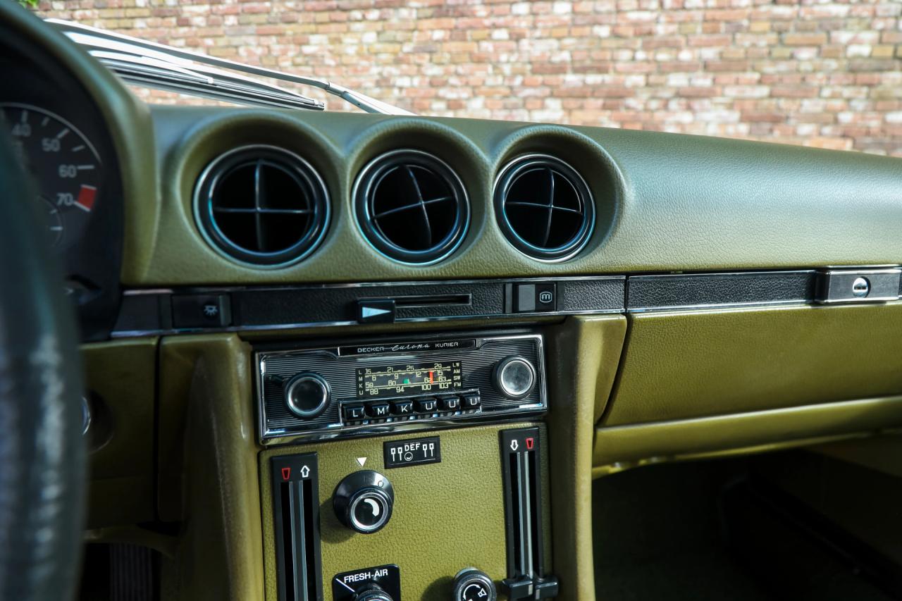 1976 Mercedes - Benz Mercedes Benz 280 SLC &ldquo;Completely green-colored&rdquo;