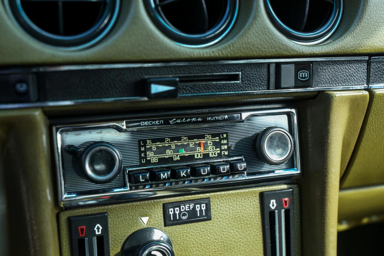 1976 Mercedes - Benz Mercedes Benz 280 SLC &ldquo;Completely green-colored&rdquo;