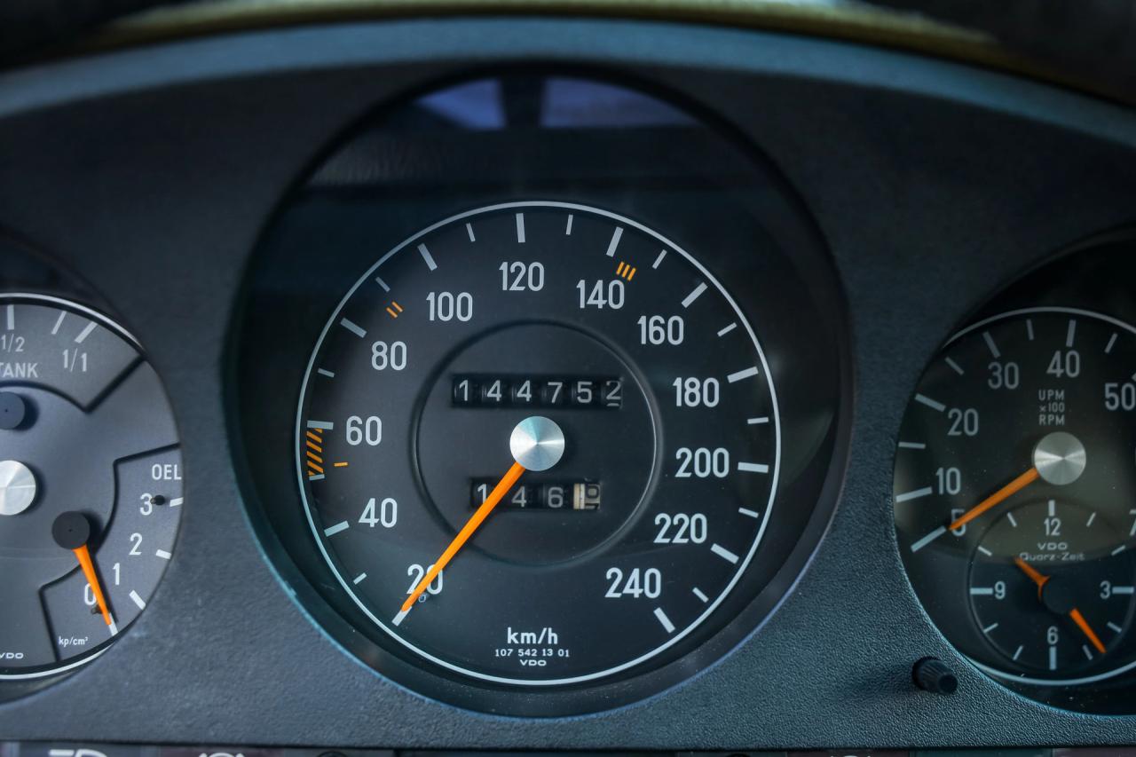 1976 Mercedes - Benz Mercedes Benz 280 SLC &ldquo;Completely green-colored&rdquo;