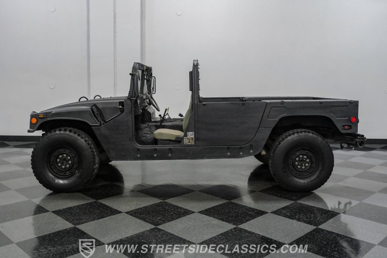 2007 AM General M1097R1 Humvee Pickup