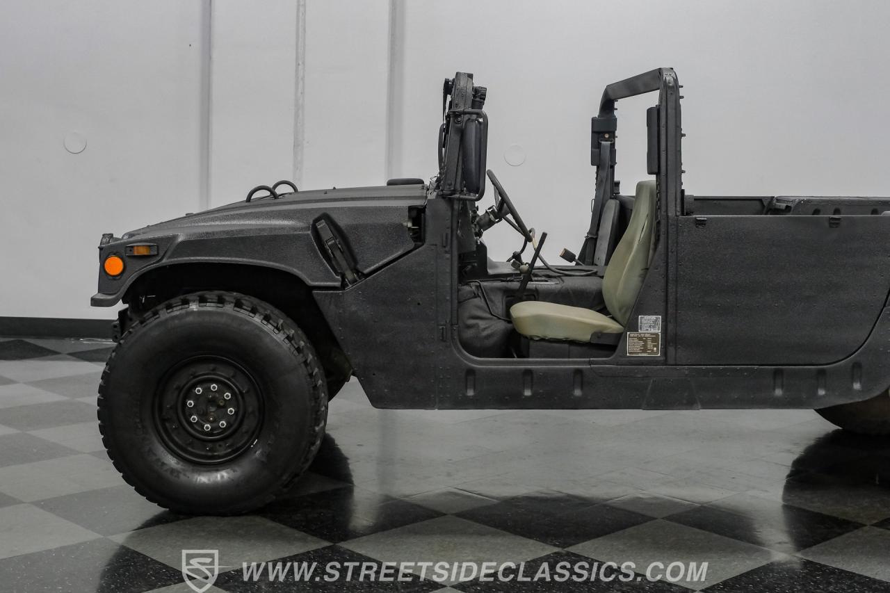 2007 AM General M1097R1 Humvee Pickup