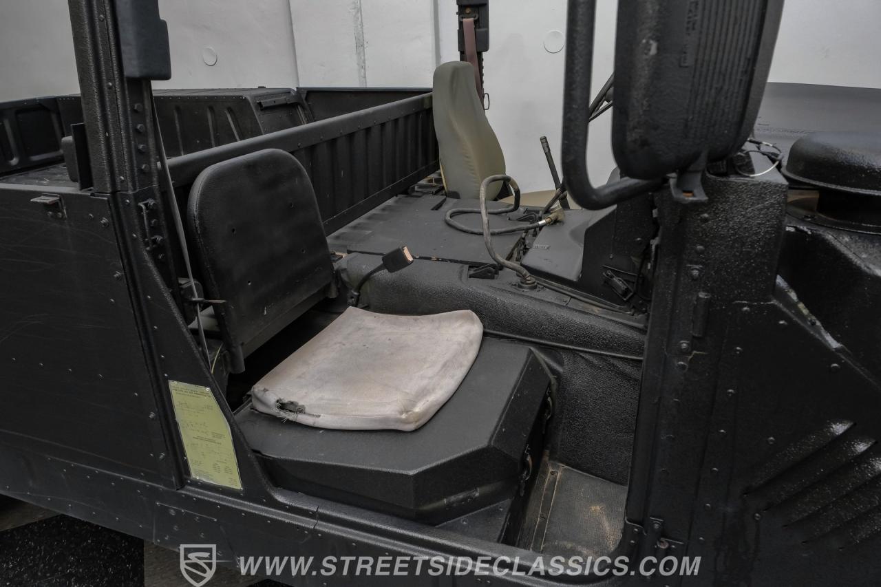 2007 AM General M1097R1 Humvee Pickup