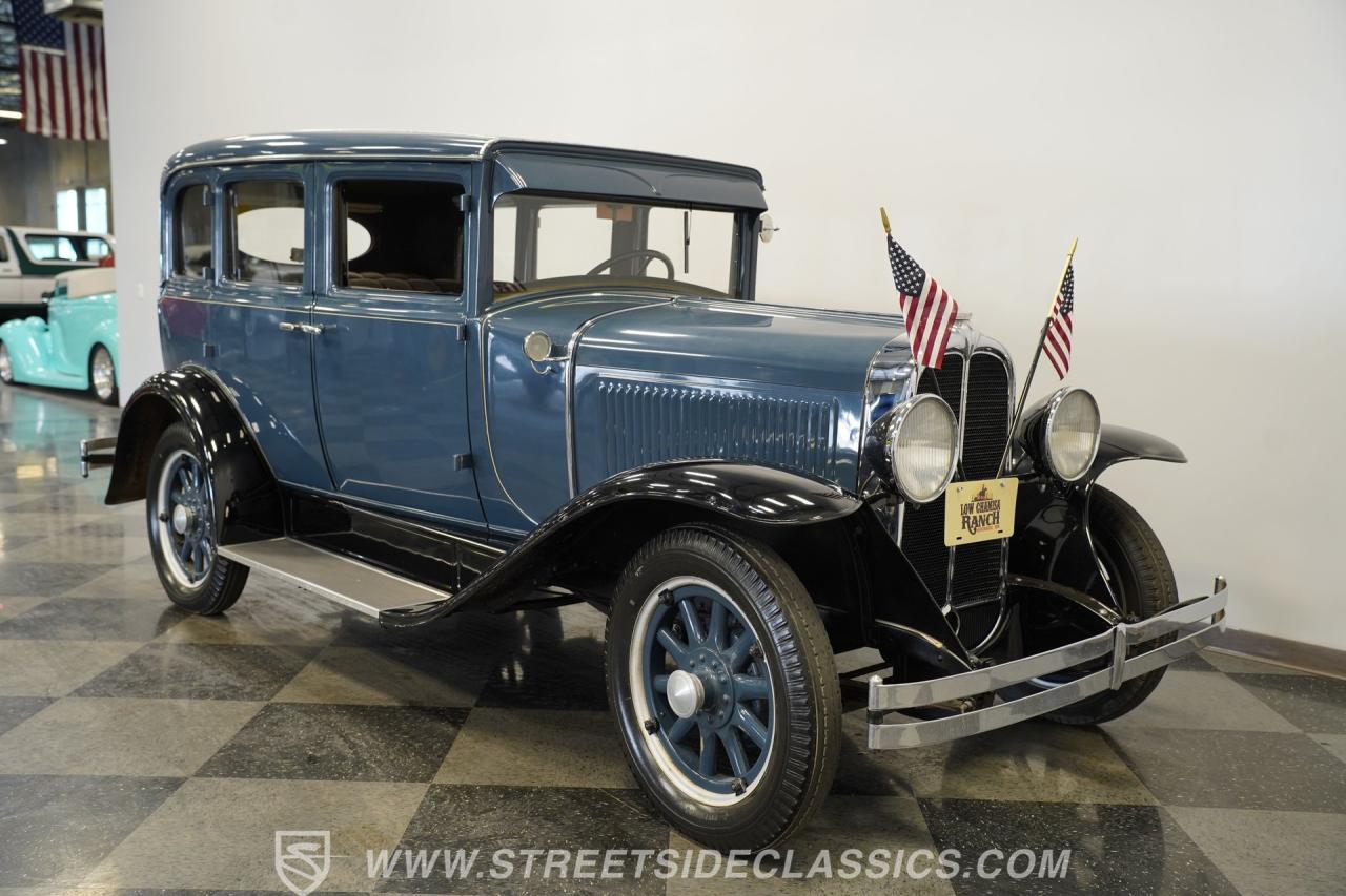 1929 Pontiac Sedan