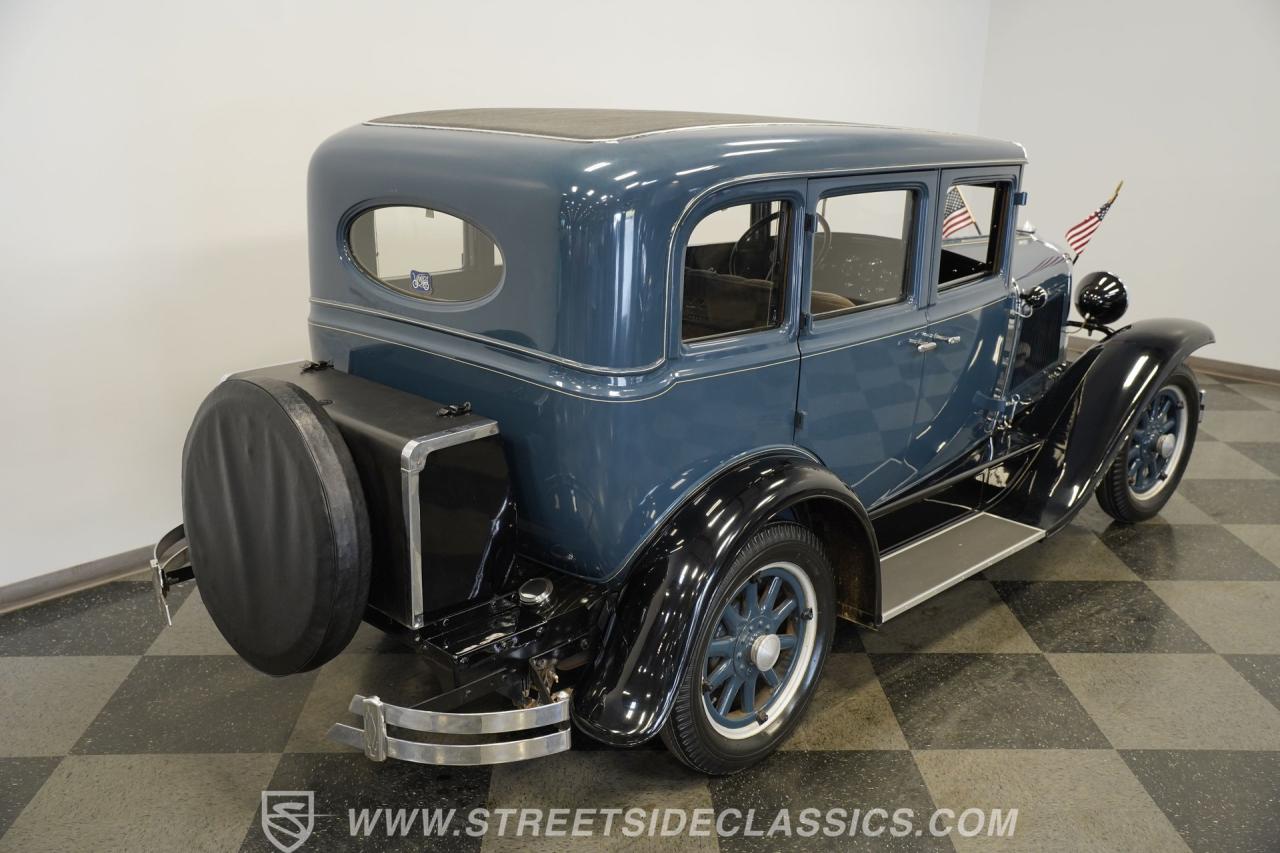 1929 Pontiac Sedan