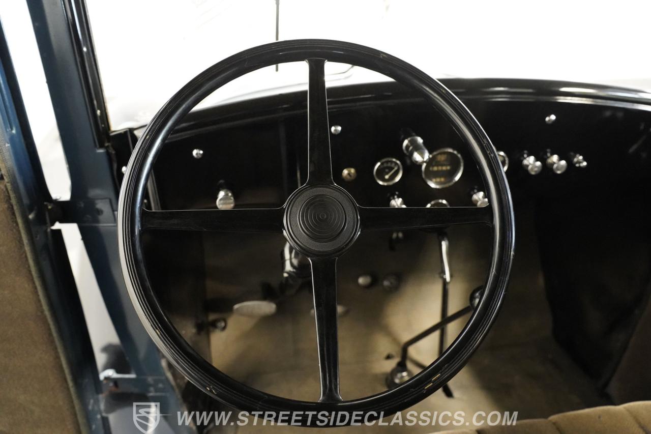 1929 Pontiac Sedan