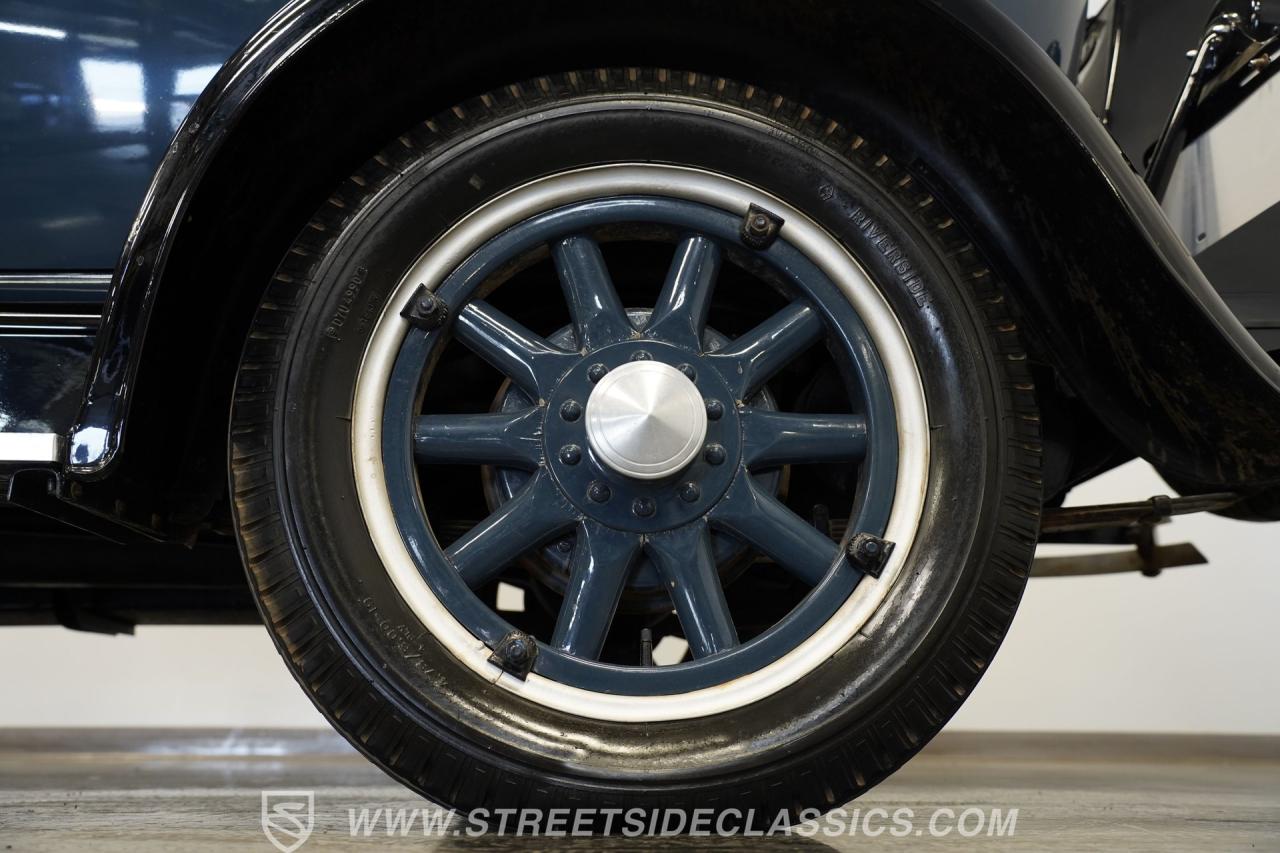 1929 Pontiac Sedan