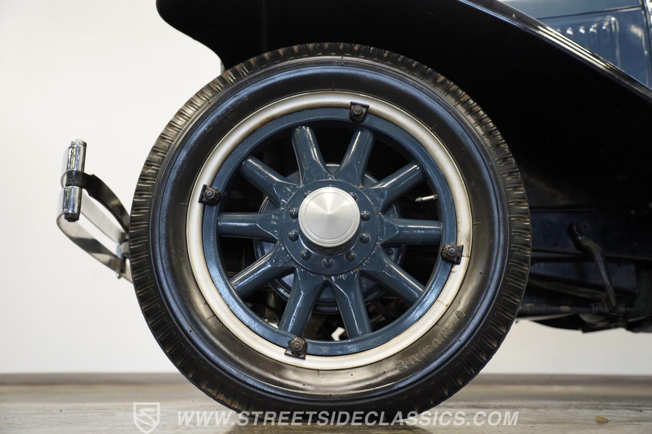 1929 Pontiac Sedan