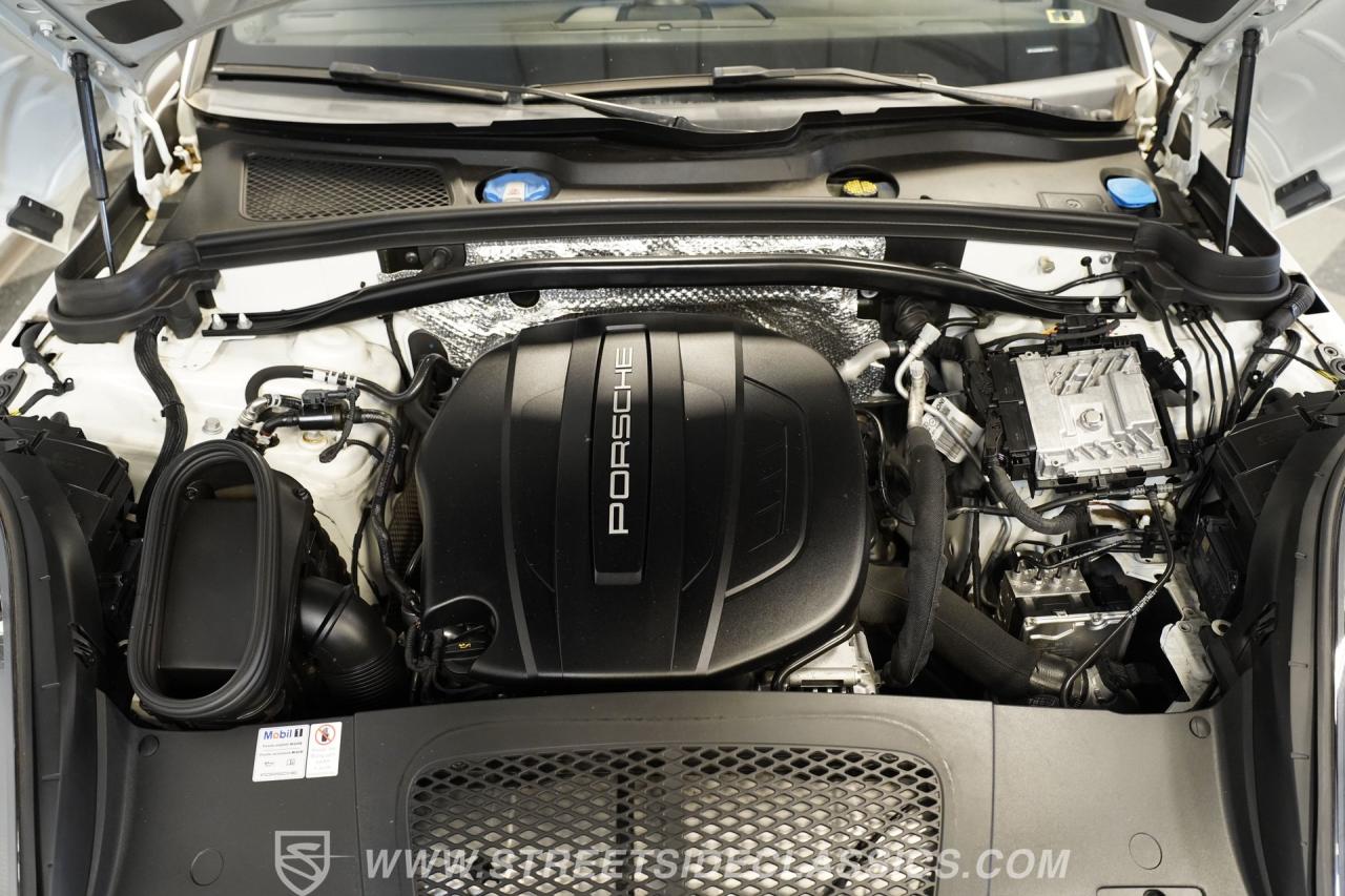 2019 Porsche Macan AWD