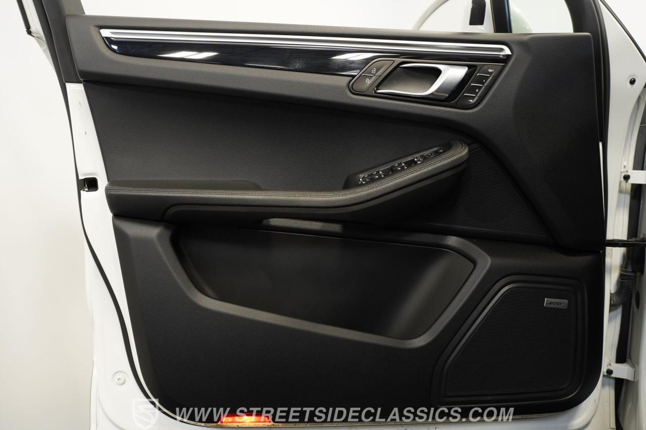 2019 Porsche Macan AWD