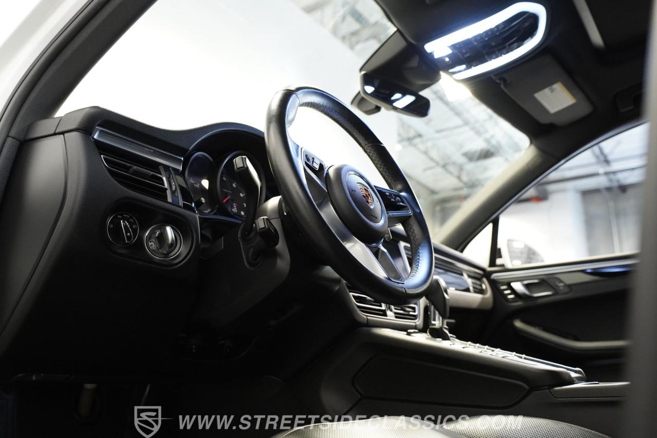 2019 Porsche Macan AWD