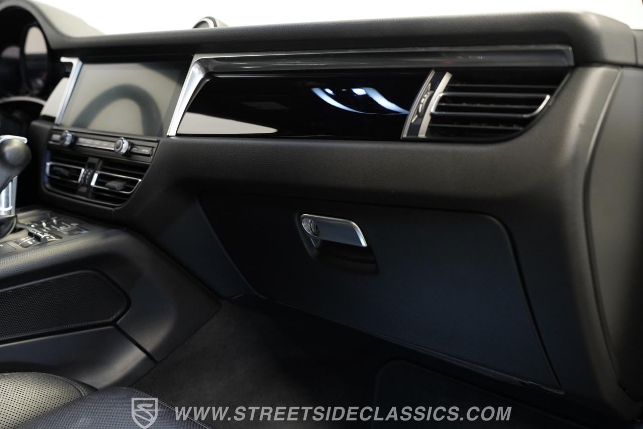 2019 Porsche Macan AWD