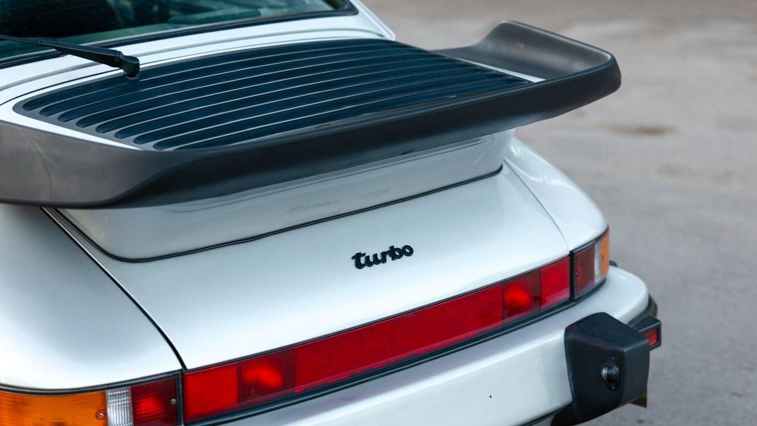 1989 Porsche 911 Turbo LE