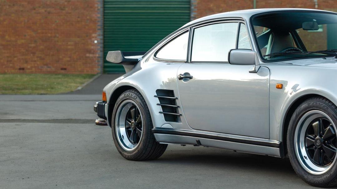 1989 Porsche 911 Turbo LE