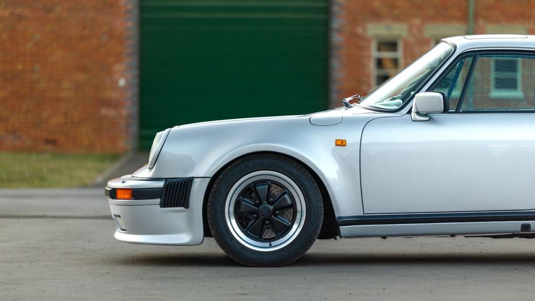 1989 Porsche 911 Turbo LE