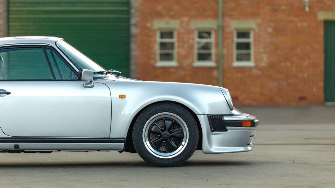 1989 Porsche 911 Turbo LE