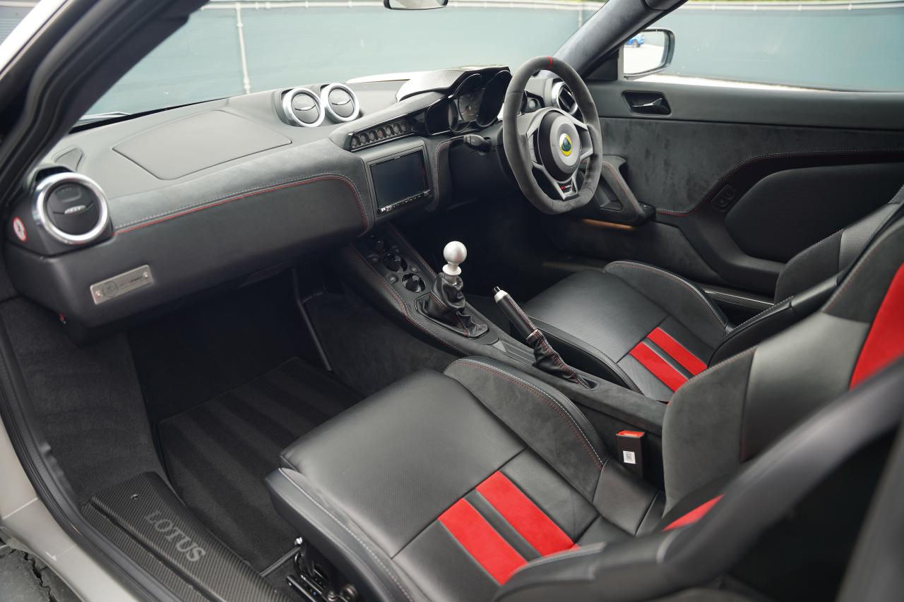 2018 Lotus Evora 