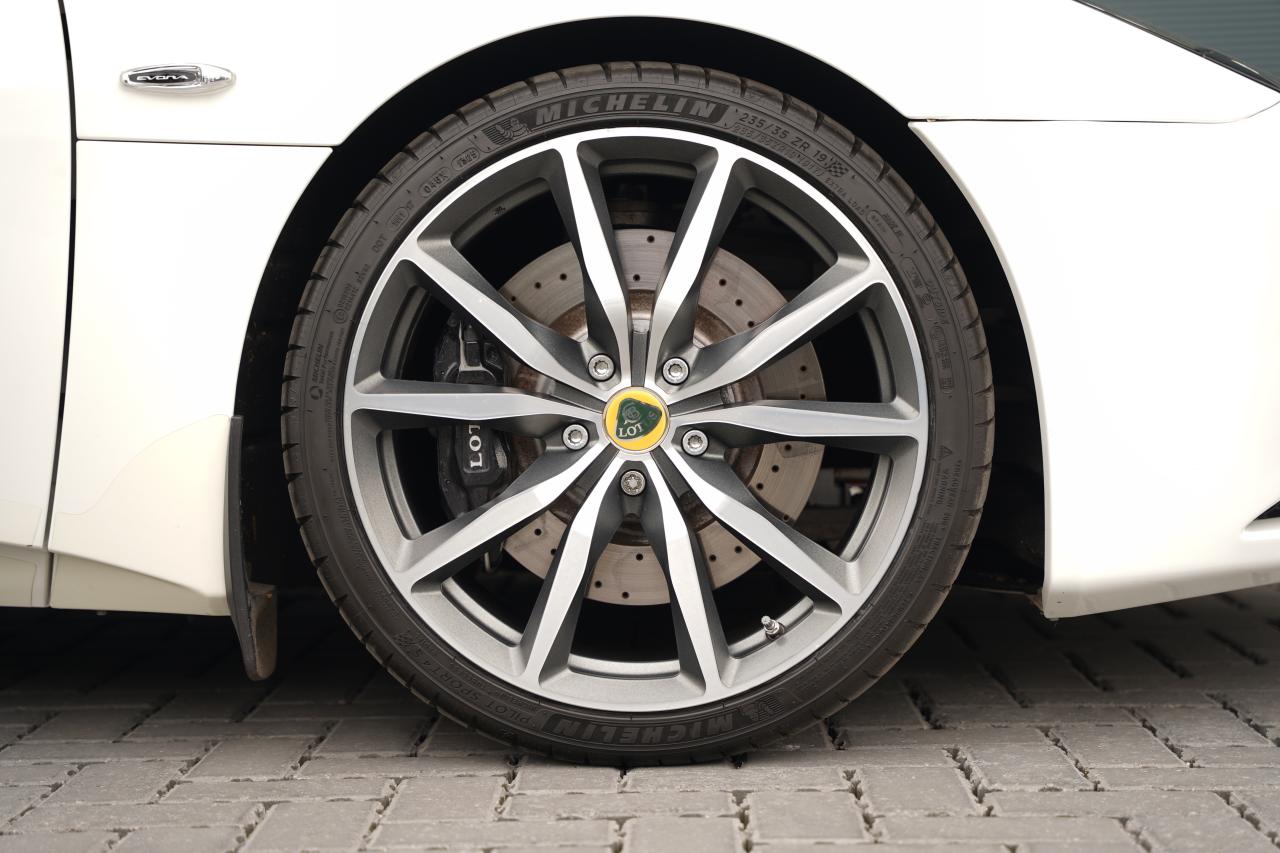2013 Lotus Evora 