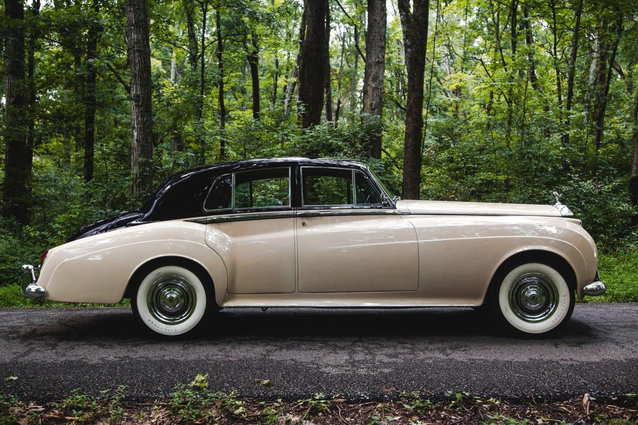 1961 Rolls - Royce Silver Cloud