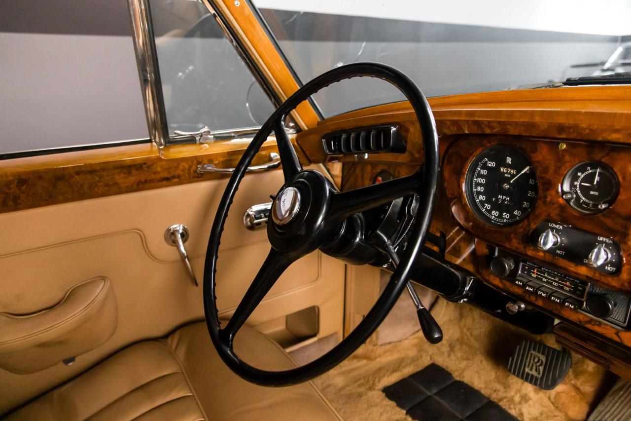 1961 Rolls - Royce Silver Cloud