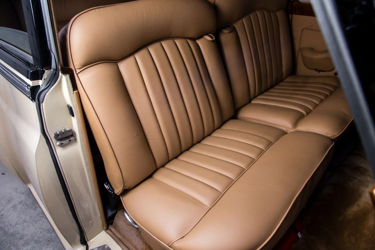 1961 Rolls - Royce Silver Cloud