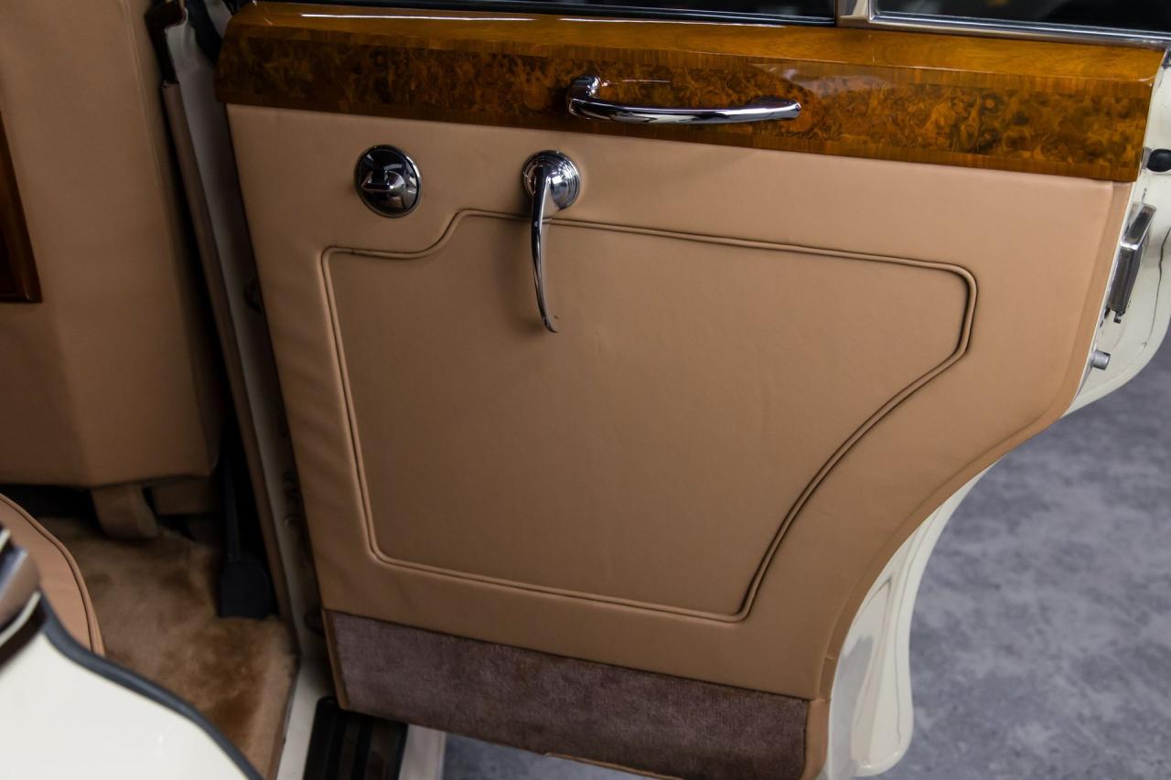 1961 Rolls - Royce Silver Cloud