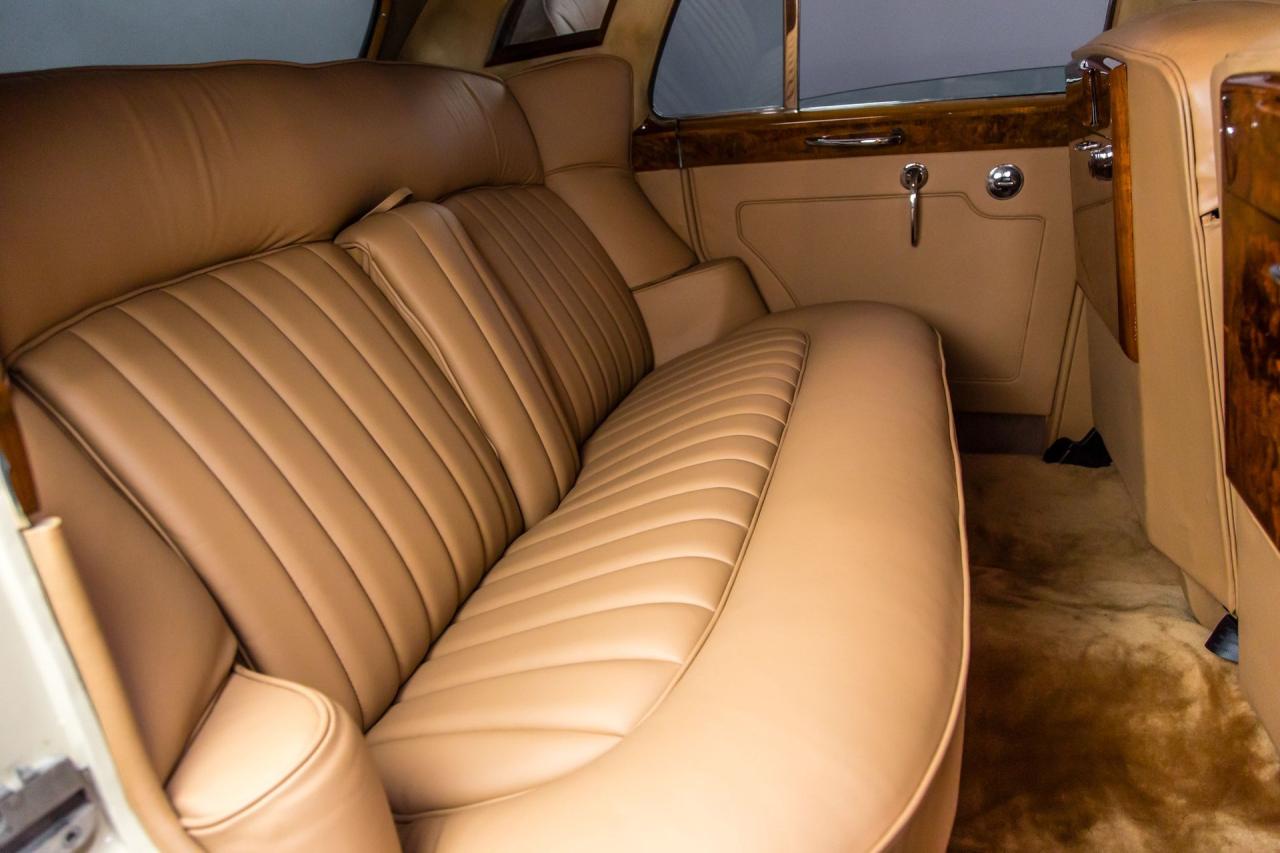 1961 Rolls - Royce Silver Cloud