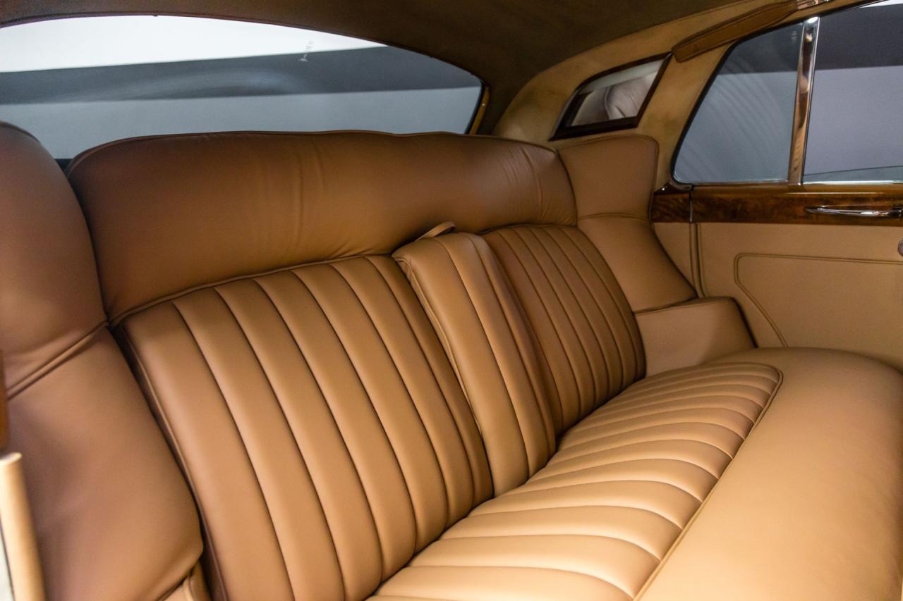 1961 Rolls - Royce Silver Cloud