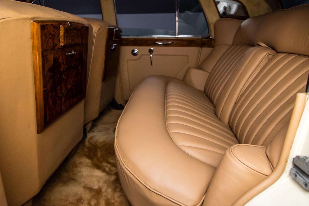 1961 Rolls - Royce Silver Cloud