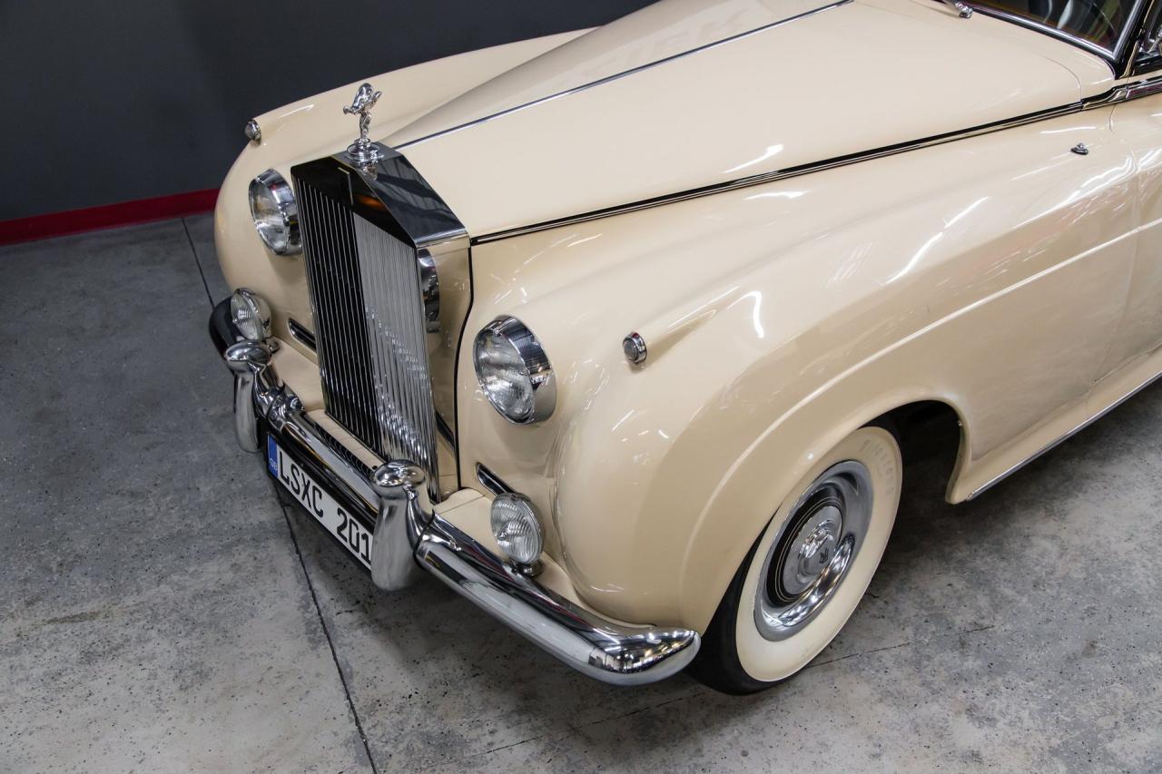 1961 Rolls - Royce Silver Cloud
