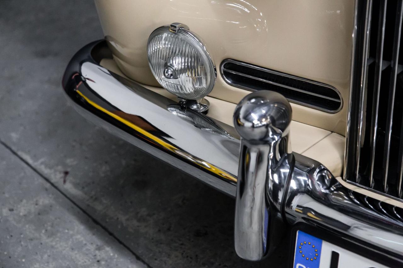 1961 Rolls - Royce Silver Cloud