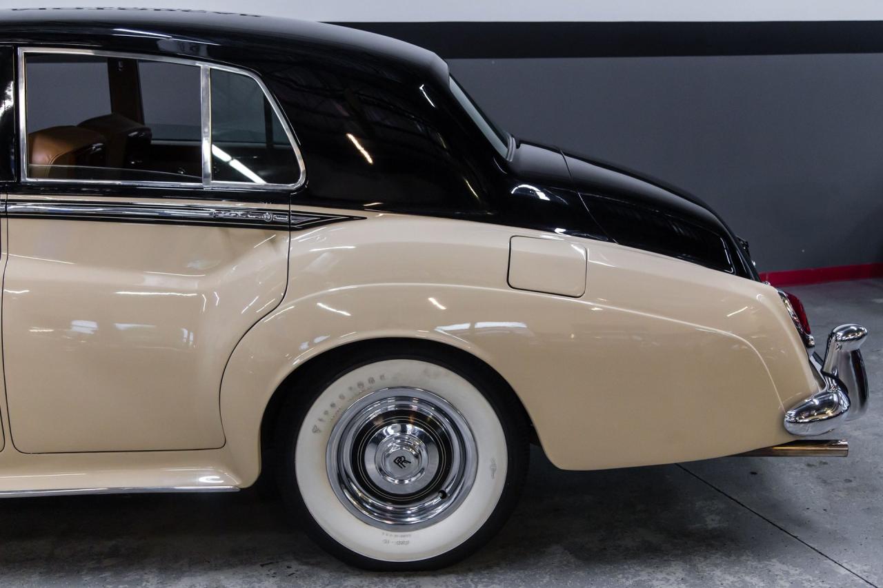 1961 Rolls - Royce Silver Cloud
