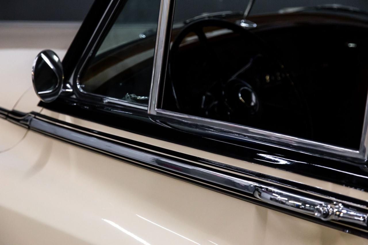 1961 Rolls - Royce Silver Cloud