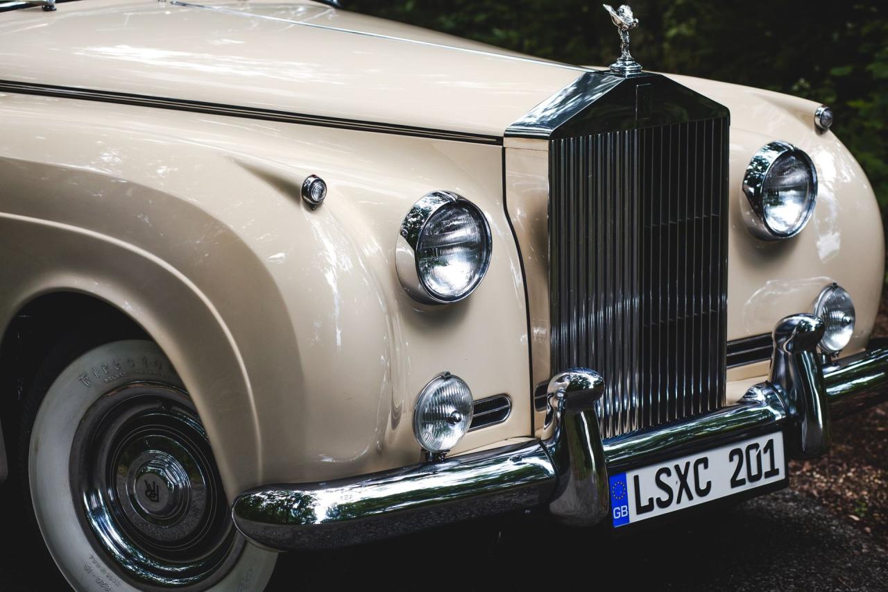 1961 Rolls - Royce Silver Cloud
